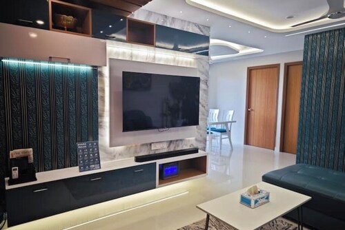 Evara: Premium Fully A/C 3BHK Apartment with Style