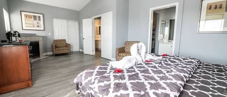 5 chambres, fer et planche à repasser, lit parapluie, Wi-Fi