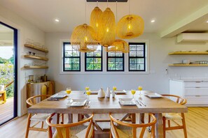 Dining - Stunning home with multiple lanais, private gym, lush green space & fruit trees (Princeville)