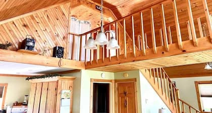 Enjoyable 2-bedroom house with WiFi in Saint Agatha
