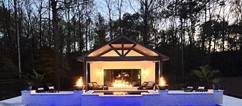 Luxury Guest House w/Resort Style Pool & Spa, pets welcome