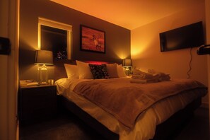 4 chambres, fer et planche à repasser, Wi-Fi, draps fournis