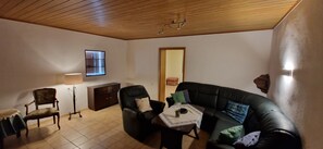 TV - Vacation apartment Ludwig (Sankt Julian)