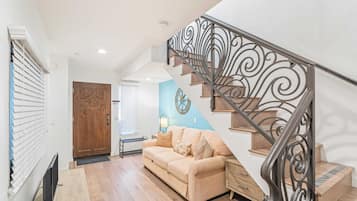Rumah (2 Bedrooms) | Interior
