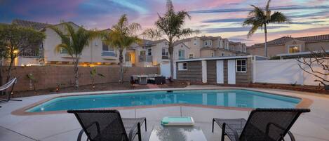 House (4 Bedrooms) | Front of property