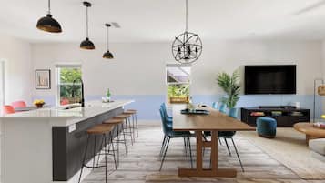 Maison (Multiple Bedrooms) | Intérieur