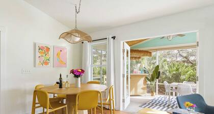 Sleeps 18! 2 Homes, Hot Tub, Game Room, Walk to the Beach Haven & Hidden Grove