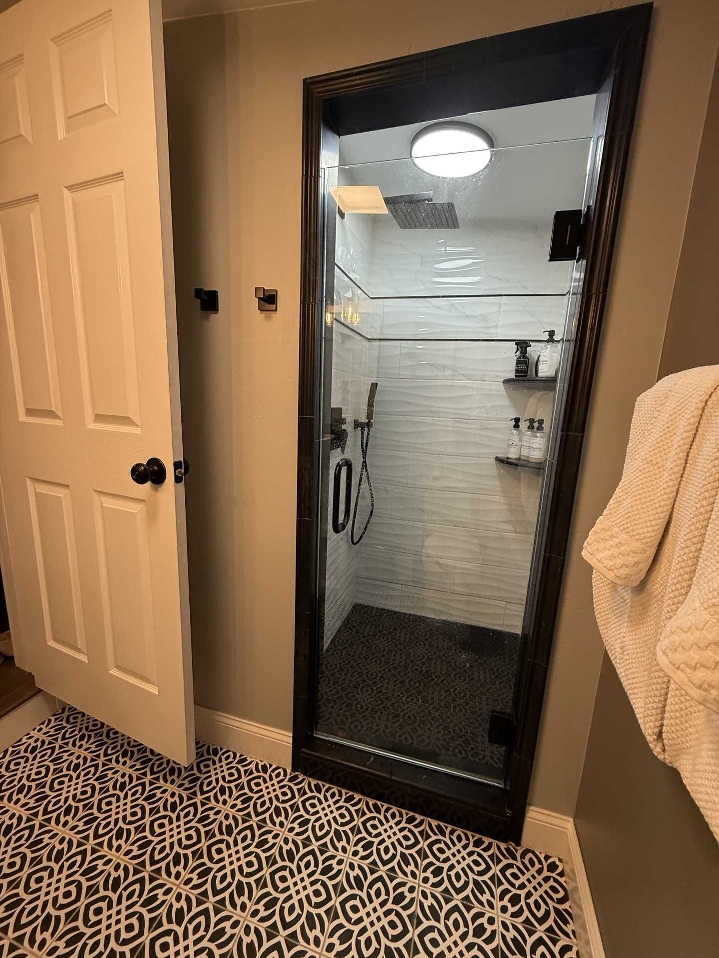 Shower, towels