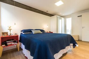 2 soverom, strykejern/-brett, wi-fi og sengetøy