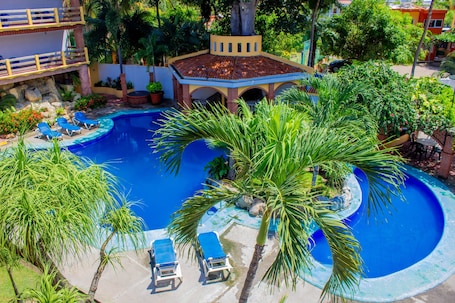 2 outdoor pools, open 8:00 AM to 8:00 PM, sun loungers