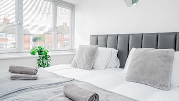 3 bedrooms, iron/ironing board, free WiFi, bed sheets