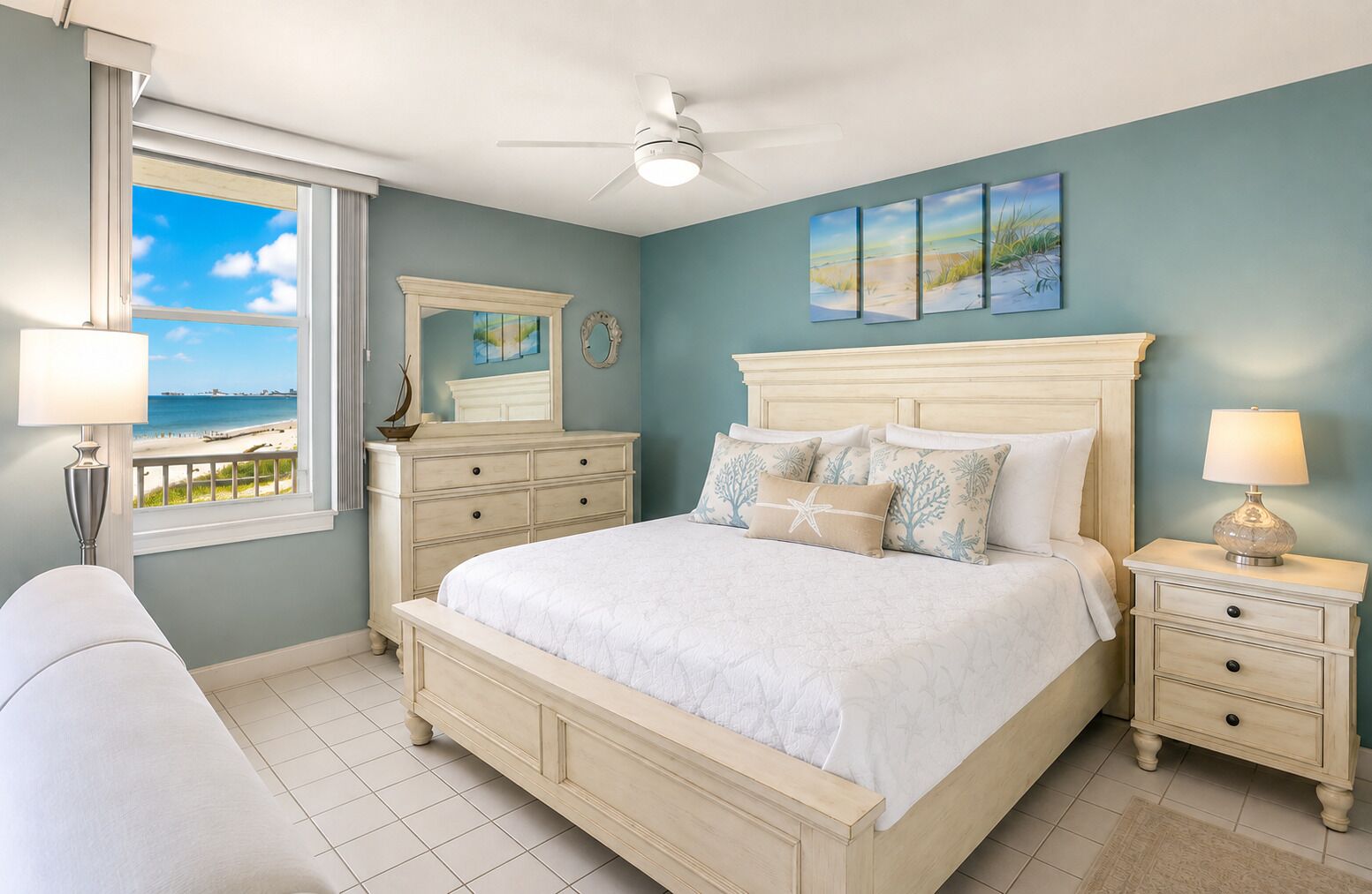 1 bedroom, desk, WiFi, bed sheets