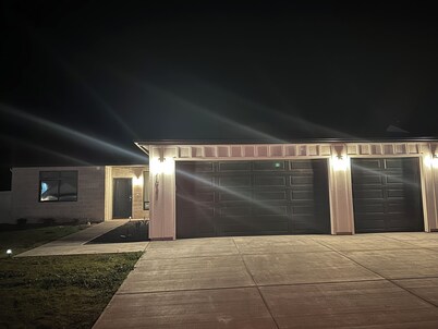 Charming 4-bedroom , fenced yard , pet friendly in Kimberly