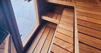 The Lodge - Wellness Retreat, Private & Secluded Sauna Access