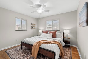 5 chambres, bureau, Wi-Fi, draps fournis