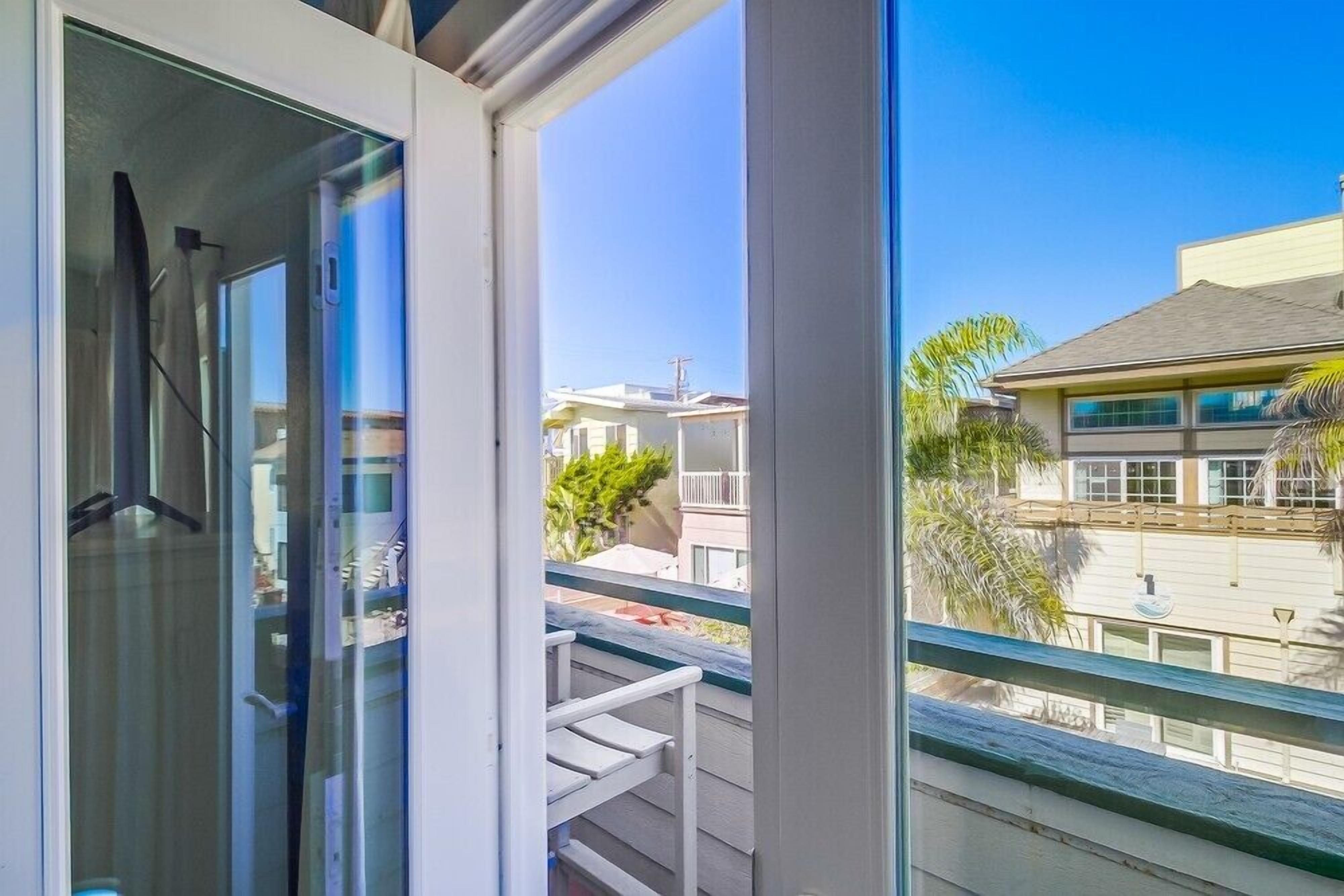 House, Multiple Beds, Balcony, Partial Ocean View | Interior