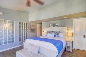 House, Multiple Beds, Balcony, Partial Ocean View | 2 bedrooms, individually decorated, individually furnished, bed sheets - Coastal Haven (San Diego)