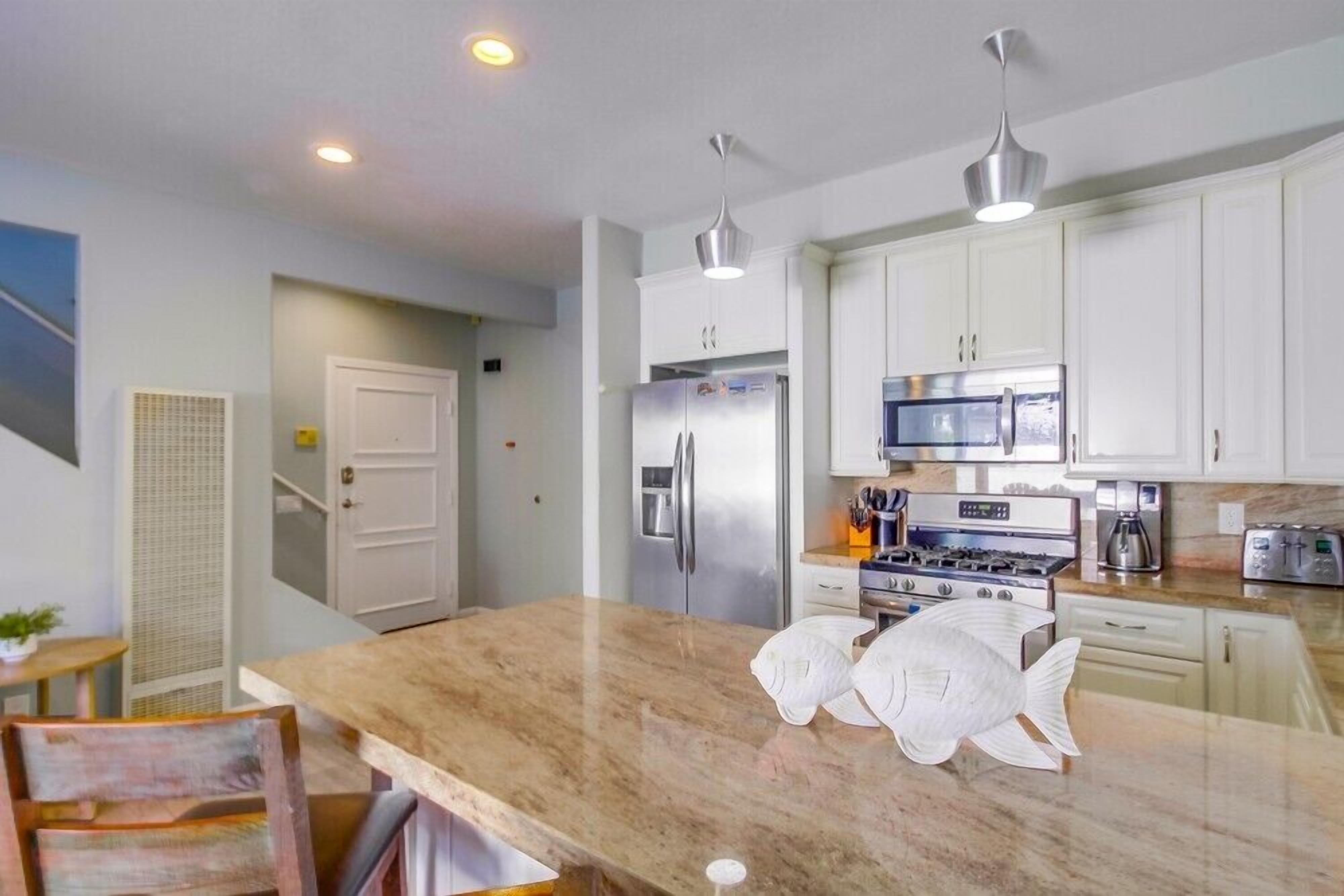 House, Multiple Beds, Balcony, Partial Ocean View | Private kitchen | Coffee/tea maker