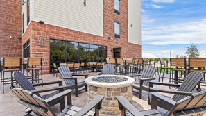 Terrace/patio - Cobblestone Hotel & Suites - Foley (Foley)