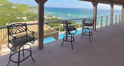 New 4-bedroom house overlooking the ocean with beautiful view and ocean sound