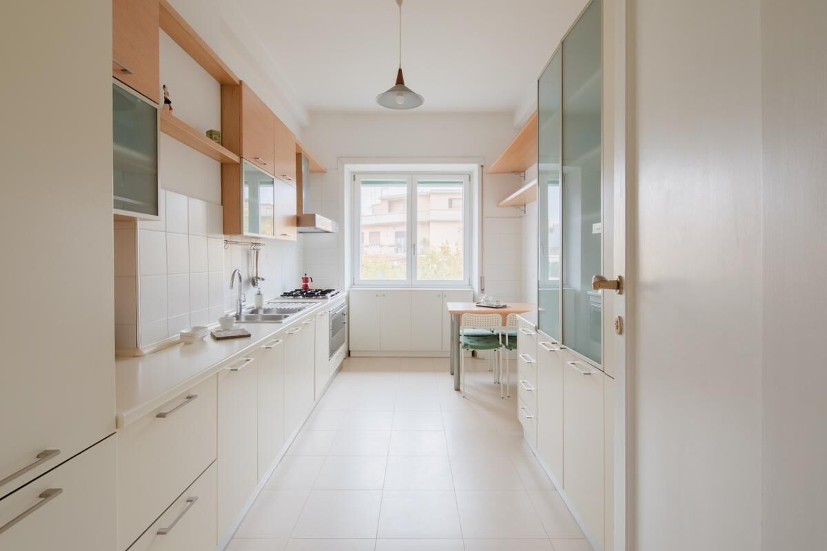 Mikrowelle, Ofen, Herdplatte, Geschirrspüler