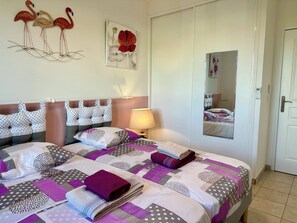 2 dormitorios, tabla de planchar con plancha, wifi y ropa de cama
