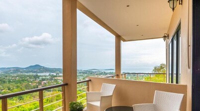 Stunning condo in Chaweng Village with Sea View