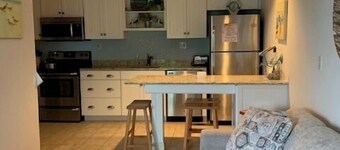 Located just steps from Wells Beach, Eastwinds 124 is perfect for your getaway.