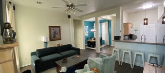 The Lazy Lasso - Western-Style Home Away From Home