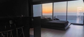 The Blackroom Oceanview