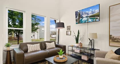 The Colorado House in Old Town Brewery District