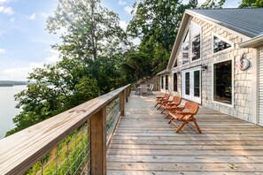 Terrace/patio - WaterWood in Waverly, TN – Relax, Recharge, and Unwind (Waverly)
