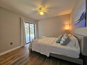 3 bedrooms, iron/ironing board, WiFi, bed sheets
