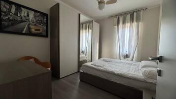 2 Schlafzimmer, Bügeleisen/Bügelbrett, kostenloses WLAN, Bettwäsche