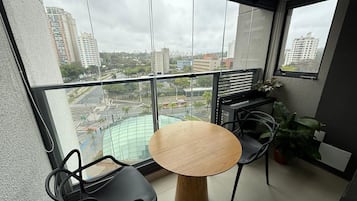 Apartment | Dining