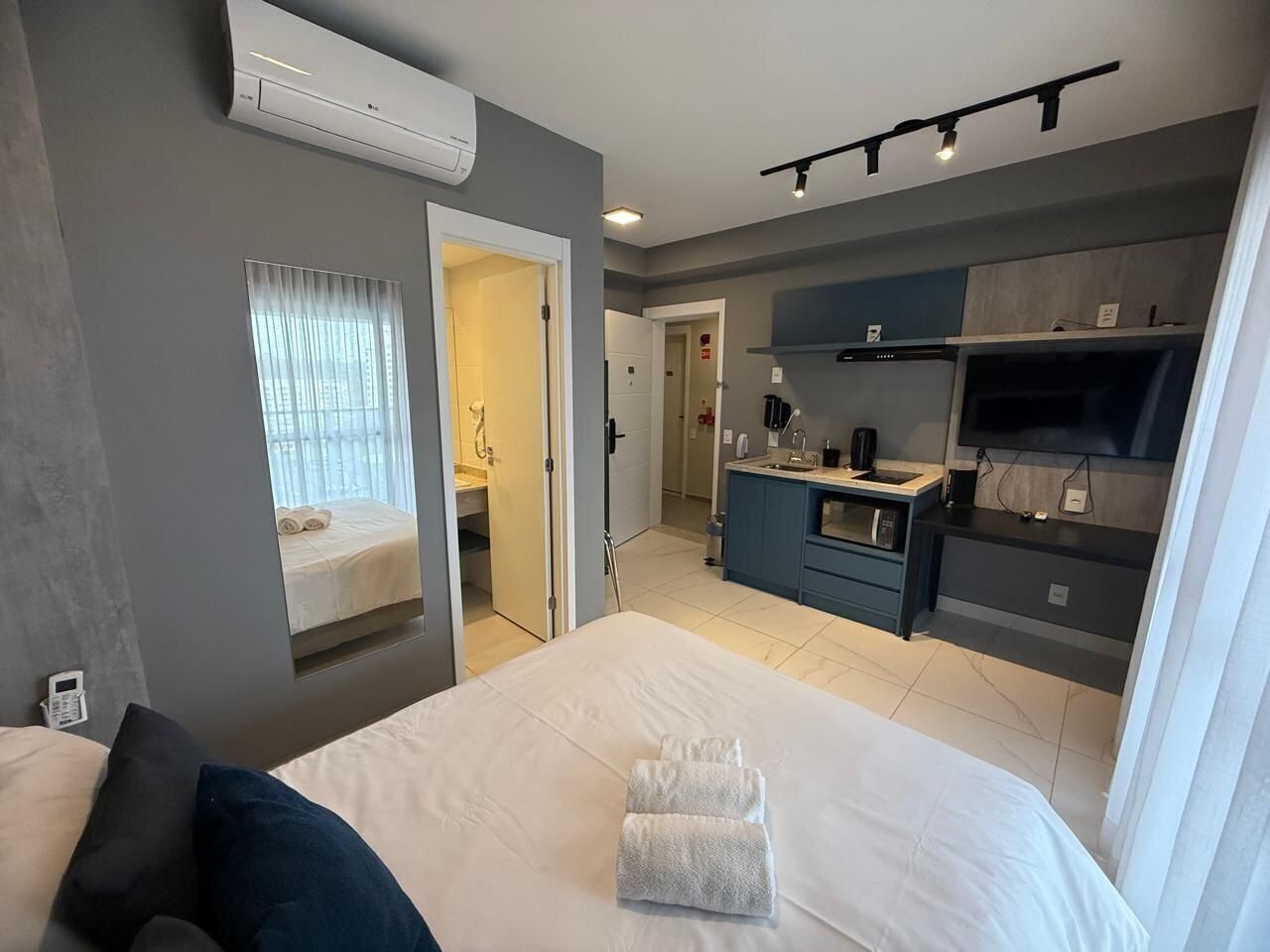 Traditional Apartment | 1 bedroom, blackout curtains, free WiFi