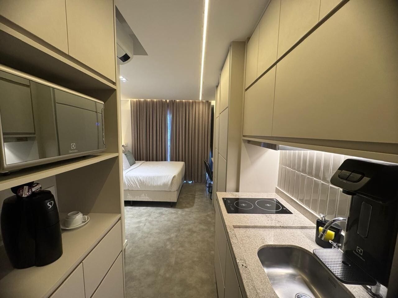 Elite Apartment | 1 bedroom, blackout drapes, free WiFi