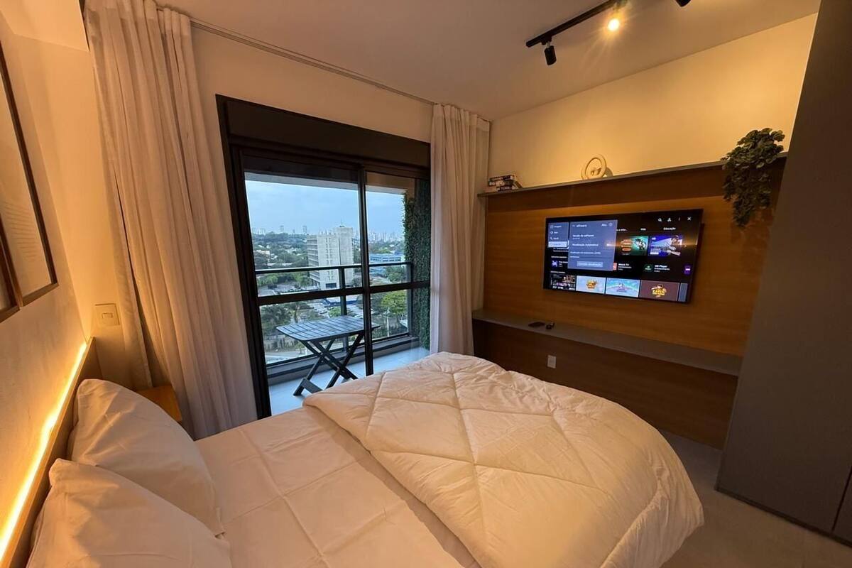 Club Apartment | 1 bedroom, blackout drapes, WiFi (free), bed sheets