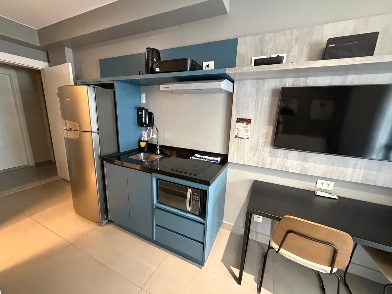 Appartement exécutif | Cuisine privée | Cafétière à espresso, réfrigérateur, four à micro-ondes