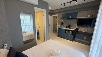 Traditional Apartment | 1 bedroom, blackout drapes, free WiFi