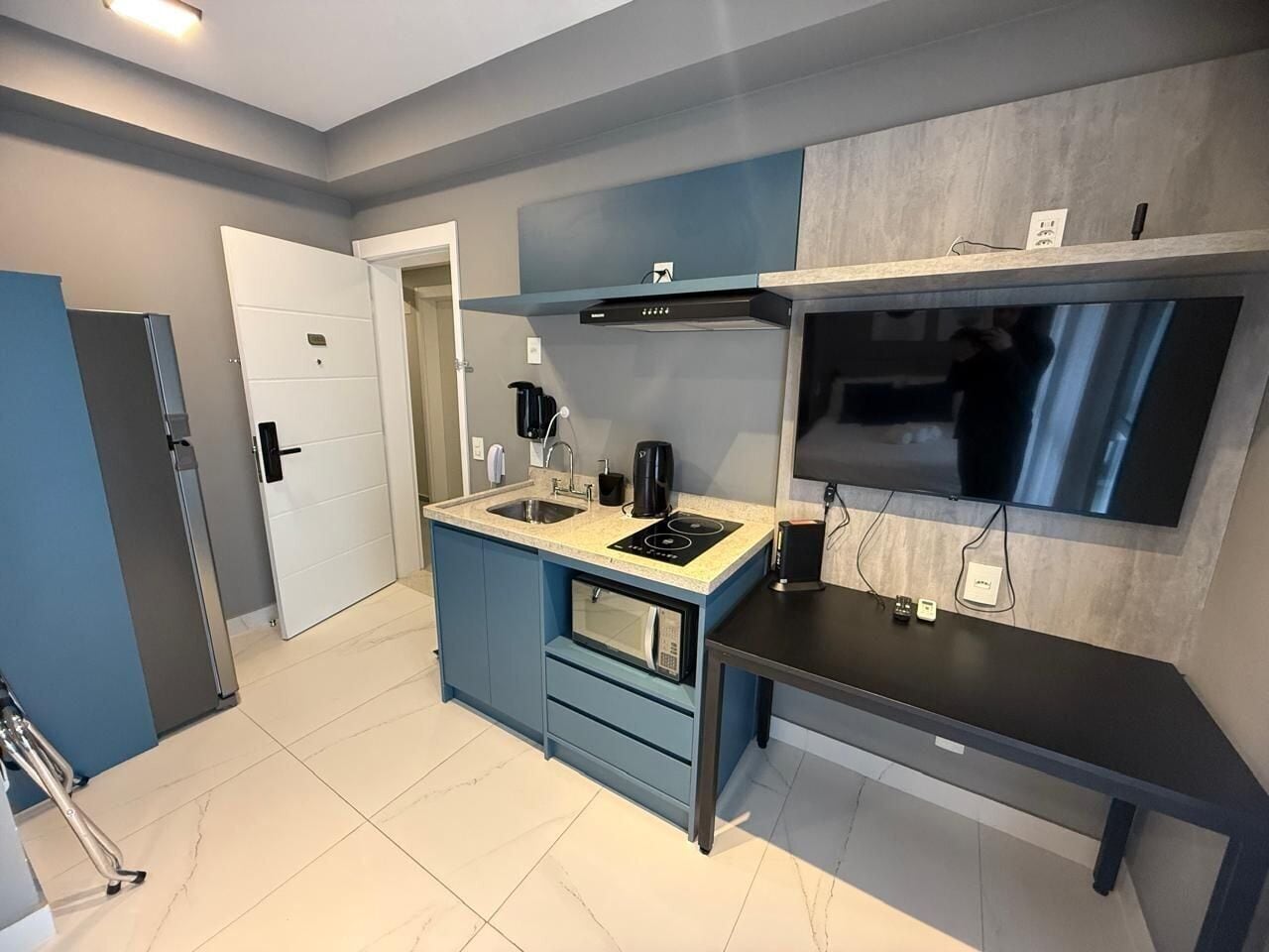 Traditional Apartment | Private kitchen