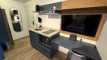 Grand-Apartment | Eigene Küche | Espressomaschine, Kühlschrank, Mikrowelle, Kochgeschirr/Geschirr/Besteck