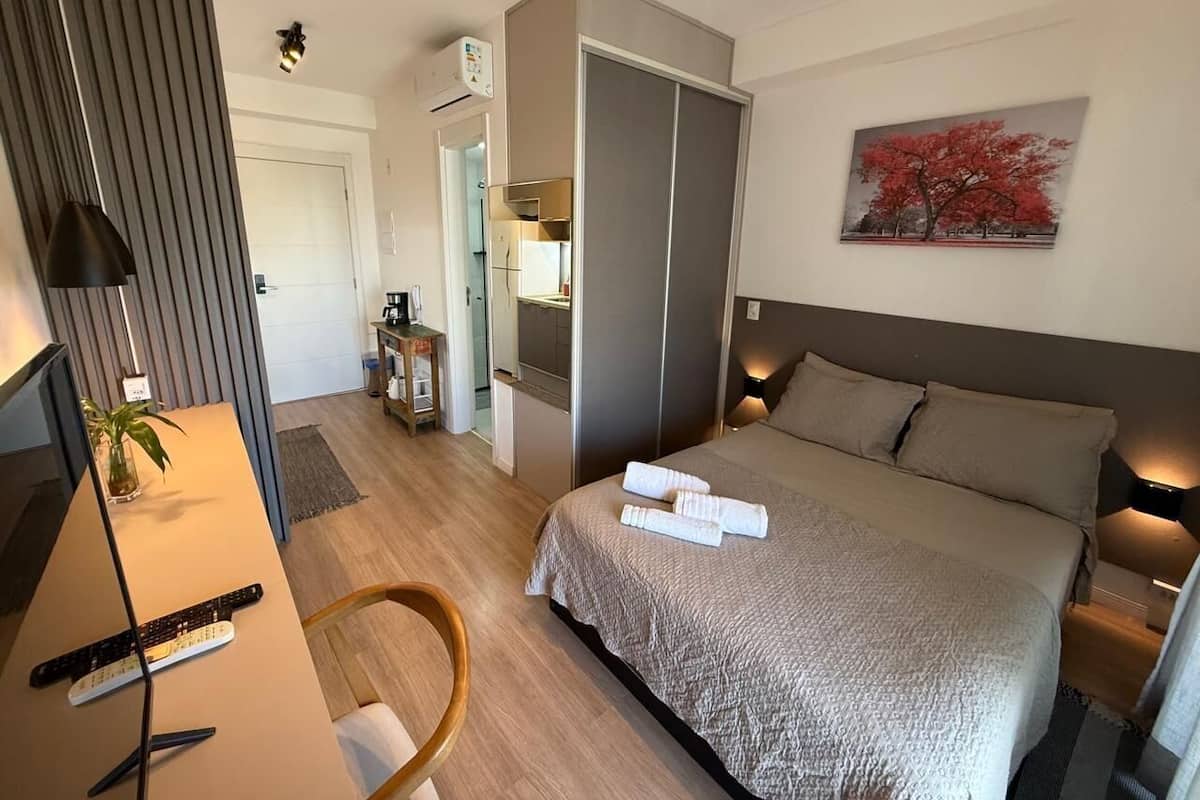 Apartment | 1 bedroom, blackout drapes, free WiFi