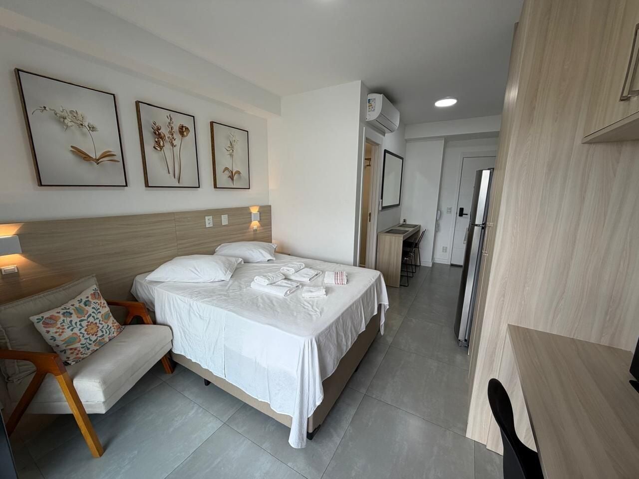 1 bedroom, blackout curtains, free WiFi, bed sheets