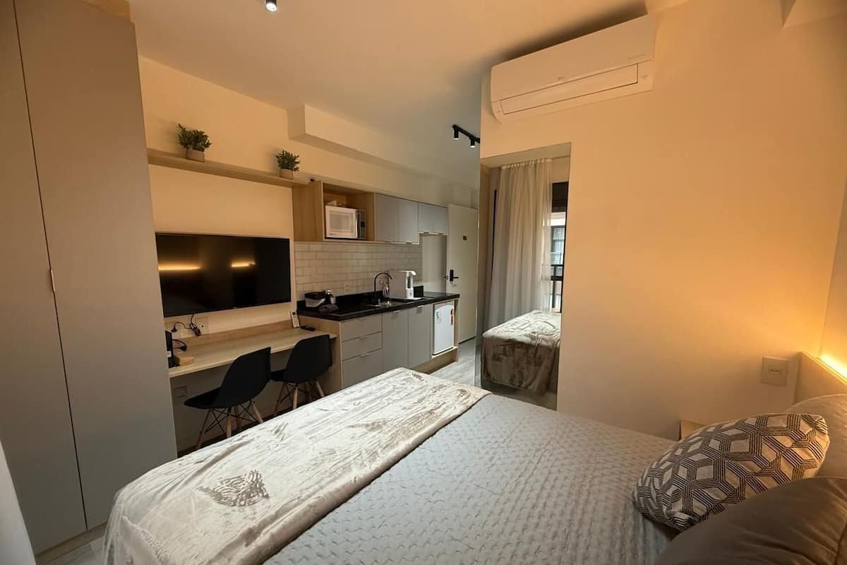 Appartement Romantique | 1 chambre, rideaux occultants, Wi-Fi gratuit