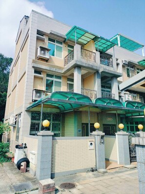 Ngoại thất