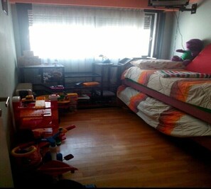 2 bedrooms, bed sheets