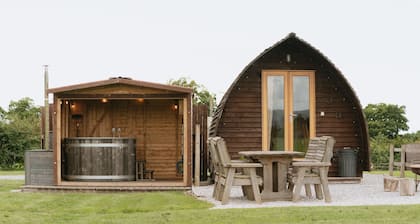En-suite Wooden Cabin With Hot Tub