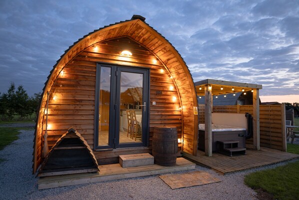 Terrace/patio - En-suite Wooden Cabin With Jacuzzi Hot Tub (Langho)