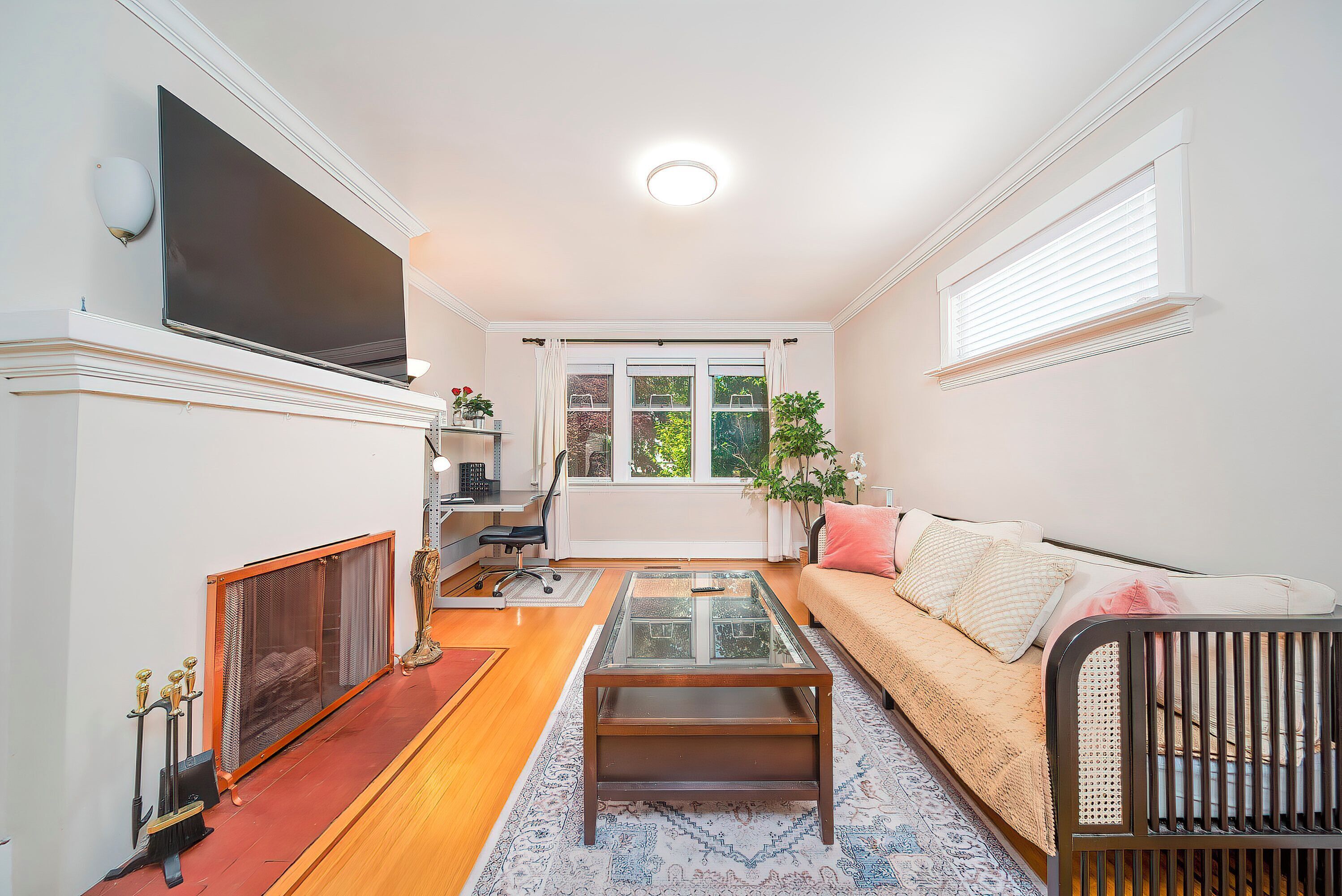 Smart-tv en een open haard